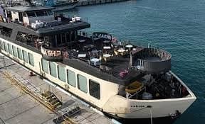 تجربه‌ای بی‌نظیر با کشتی تفریحی کارینا کیش - موسیقی زنده، کنسرت، غذاهای لذیذ و سرگرمی